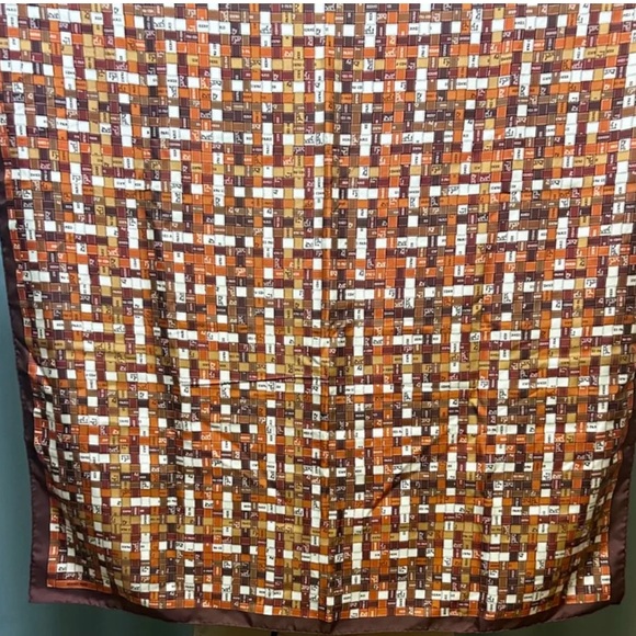 🔥FLASH SALE $459🔥 *NEARLY NEW* RARE Authentic vintage Hermés bouclé scarf** - Picture 3 of 6